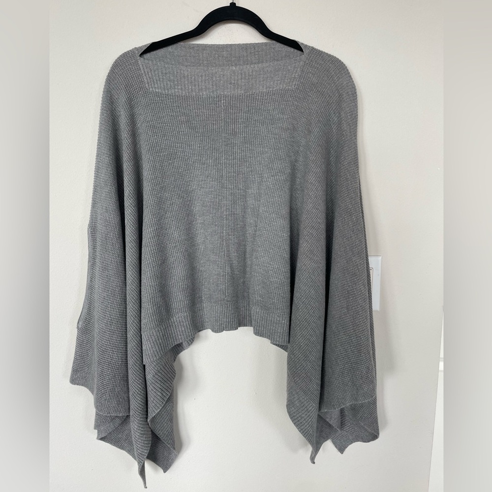 Lululemon Forward Flow Cape BOOLUX Silver Flow Alpine White SIFO ALPW Very New